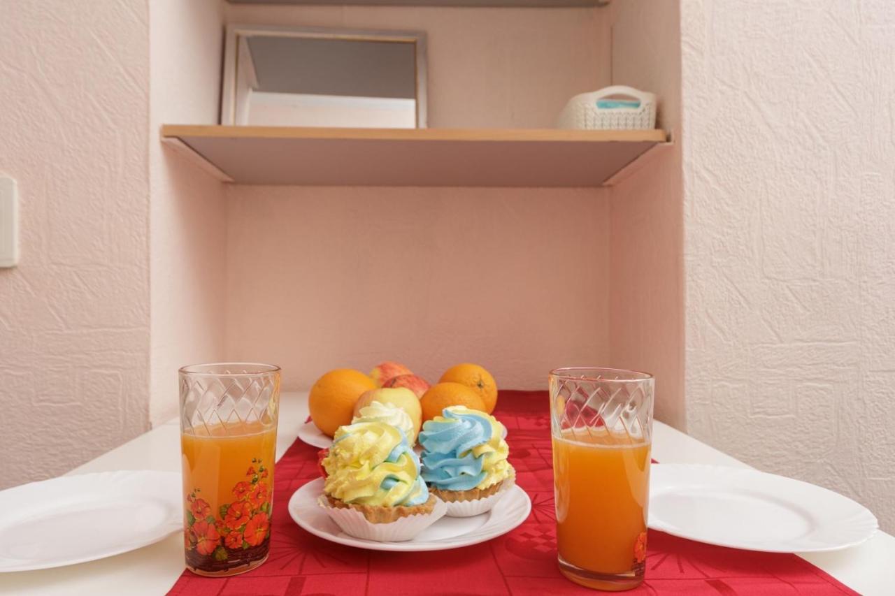 Comfortable Apartment In The Very Center Of オデッサ エクステリア 写真